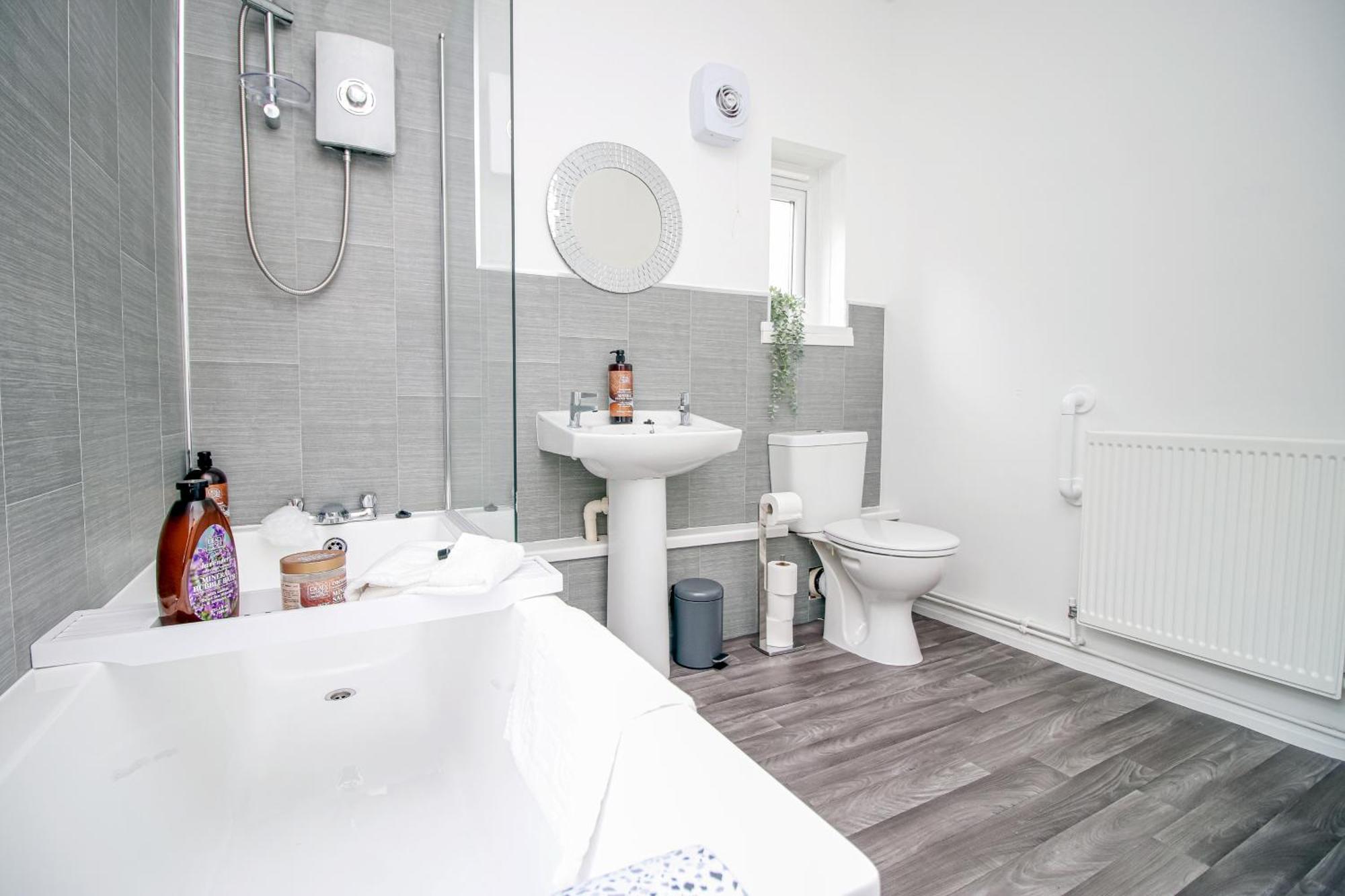 Norton Terrace Charming Home In The Beautiful Afan Forest By Staystaycations Port Talbot Zewnętrze zdjęcie
